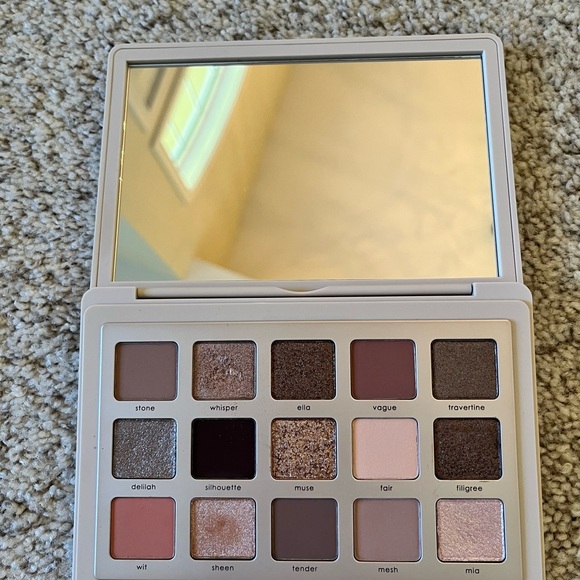Natasha Denona I Need a Nude Eyeshadow Palette - Picture 8 of 10